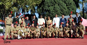 The Governor of Arunachal Pradesh Shri V. Shanmuganathan with NCC Team in the 'At Home function at Raj Bhawan, Itanagar on 26th January2017. 